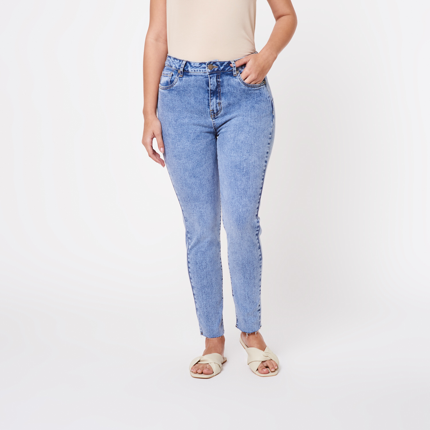 Jeans Donna Slim Fit Con Effetto Push Up E Vita Elastica Comoda