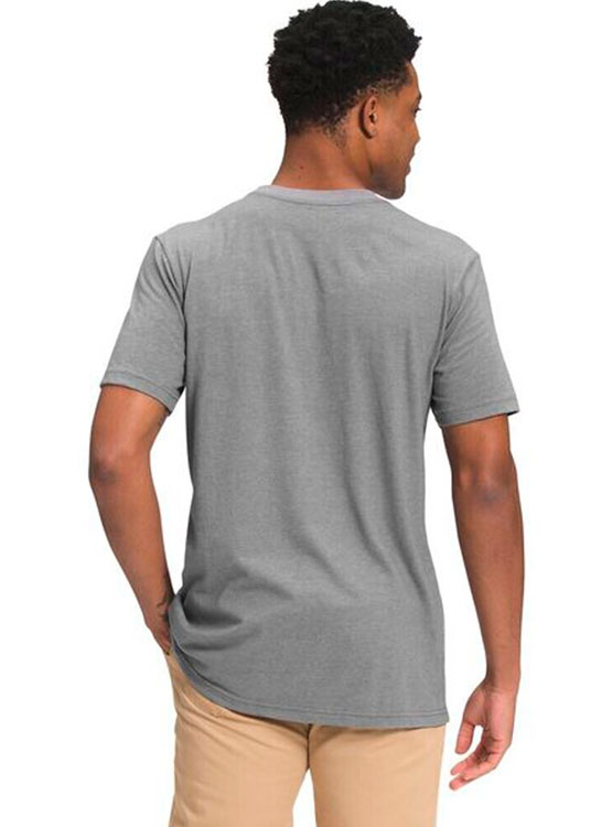 POLO TREKKING Y MONTAÑISMO HOMBRE THE NORTH FACE NF0A475A_DYY S/S BOXED IN GRIS CLARO