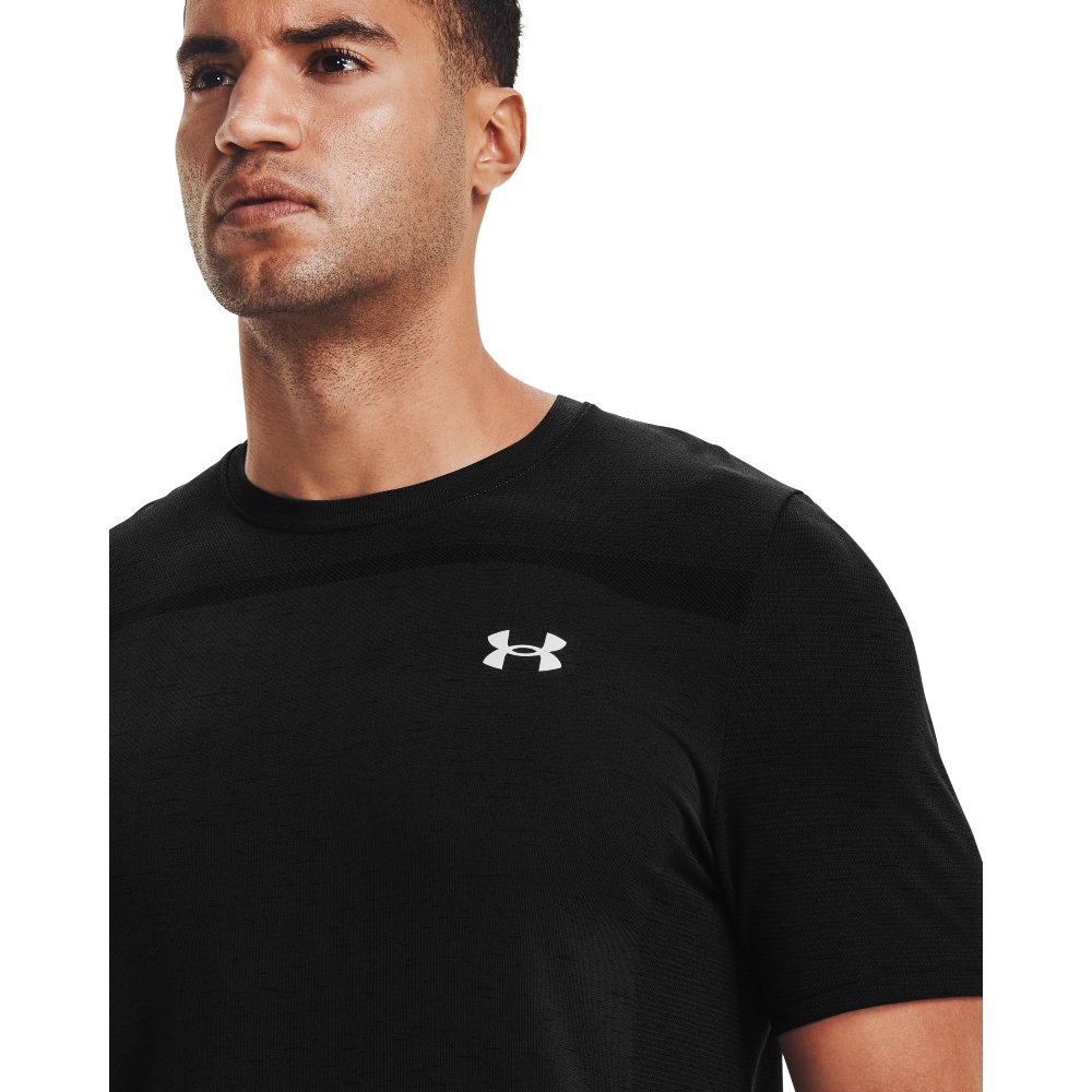 Ripley - POLO DEPORTIVO HOMBRE UNDER ARMOUR 1361131-001 UA SEAMLESS SS ...