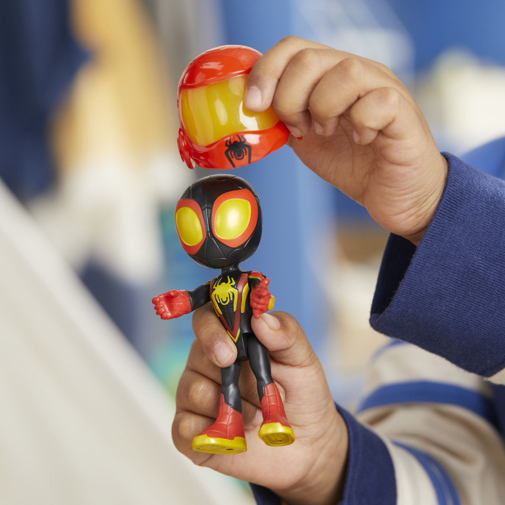 Hasbro Marvel Spidey e i Suoi Fantastici Amici - Webquarters, playset con luci e suoni, include un personaggio e un veicolo, per
