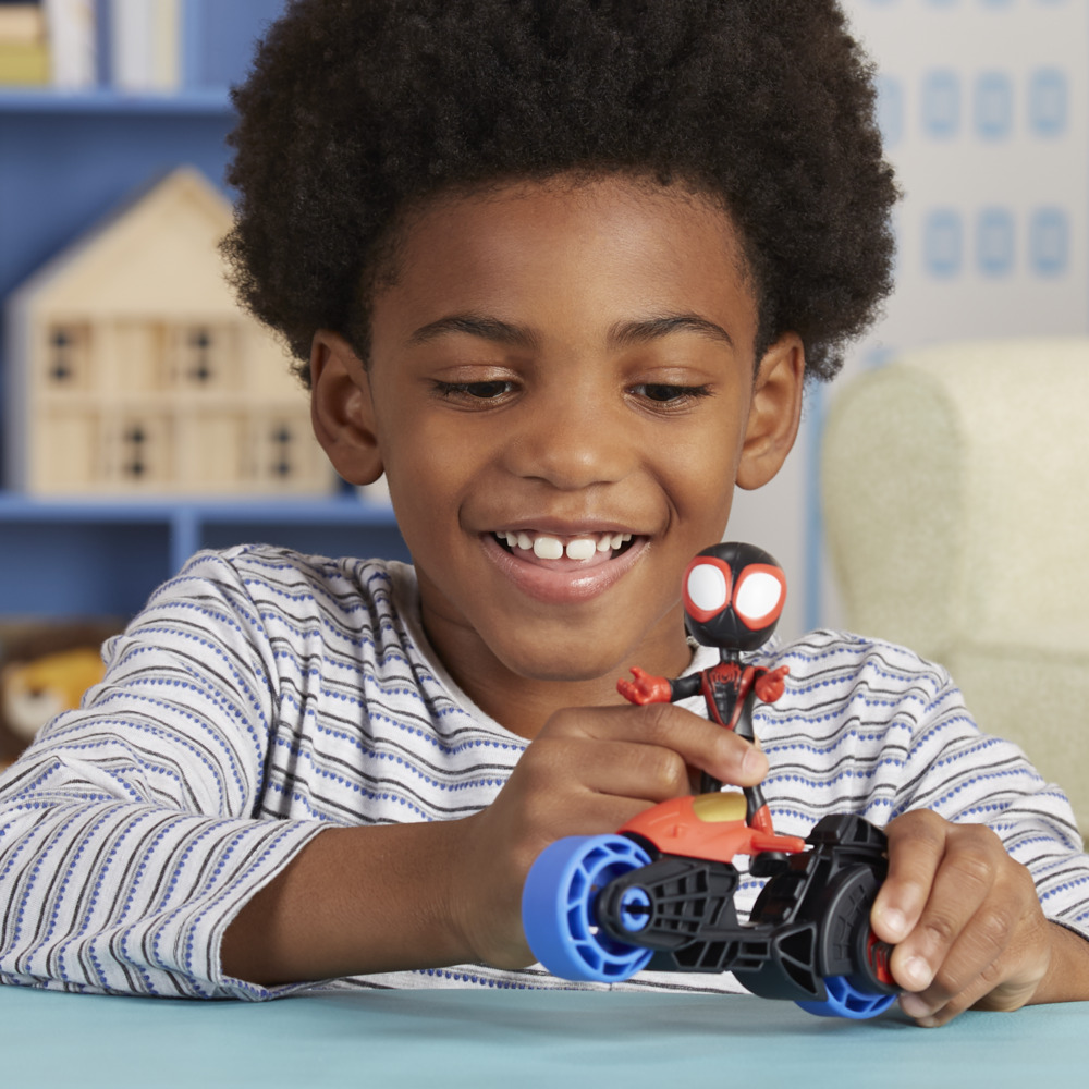 FIGURA ACCION SPIDEY AND FRIENDS F6777 MOTO Y SURTIDO - 6