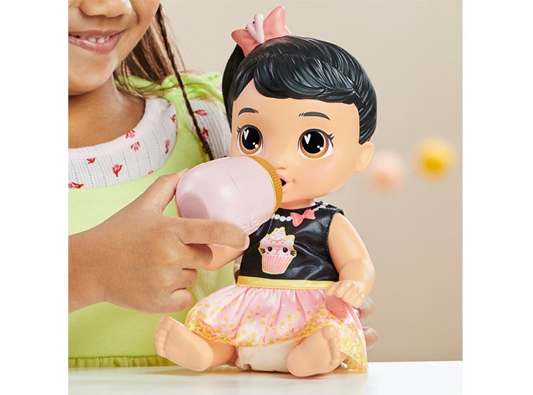 MUÑECA BABY ALIVE FIESTA DE CUMPLEAÑOS KATIE KAT - 9